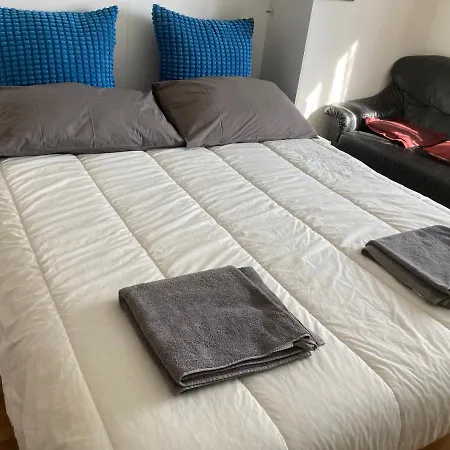 Milan Nice Room Homestay